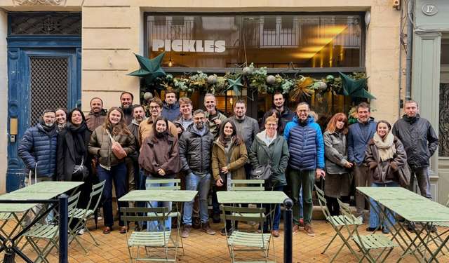 L'équipe de wineandco, caviste en ligne basé à Bordeaux