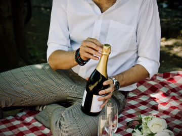 Comment ouvrir sa bouteille de Champagne ?